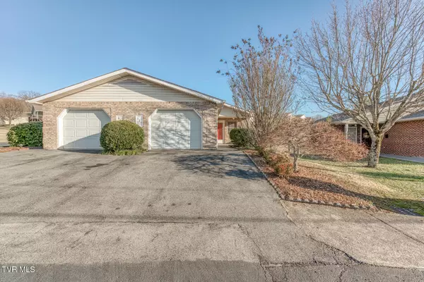 825 Cobblestone PL, Kingsport, TN 37660
