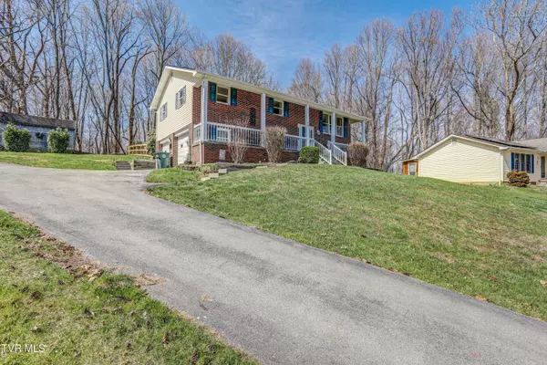 Bristol, VA 24201,107 Ashley DR