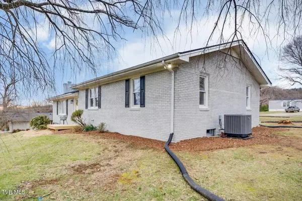 Bristol, VA 24202,23431 Peyton DR