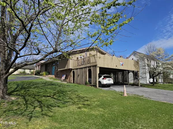 Big Stone Gap, VA 24219,316 Shawnee AVE