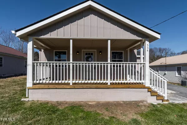 534 Elm ST,  Mount Carmel,  TN 37645