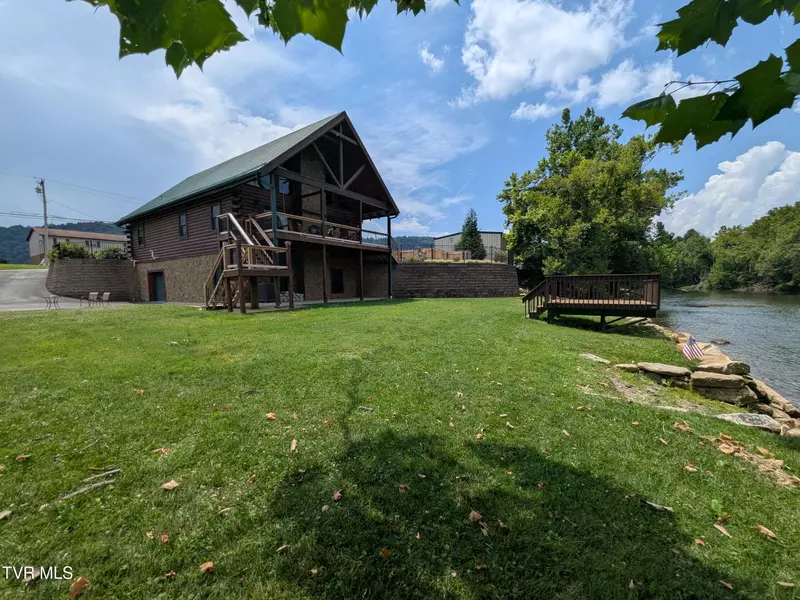 1565 Broad ST, Elizabethton, TN 37643