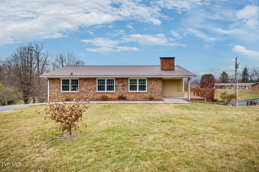 1 York CIR, Johnson City, TN 37601