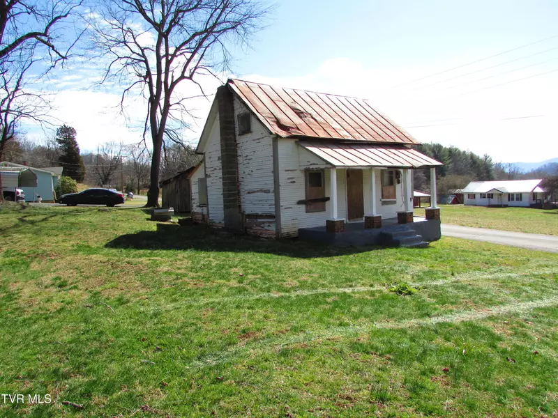 100 Basin RD, Elizabethton, TN 37643