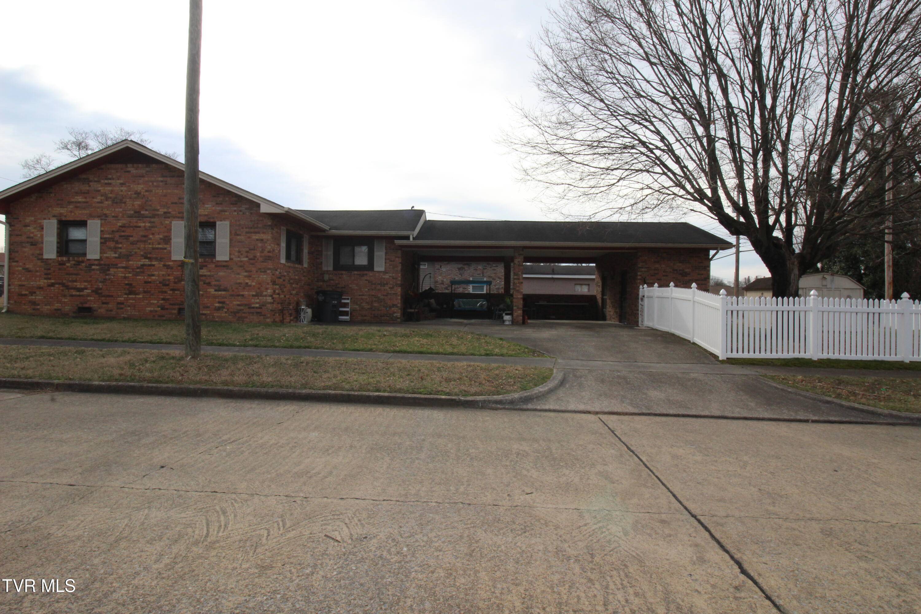Kingsport, TN 37664,1605 Redwood DR