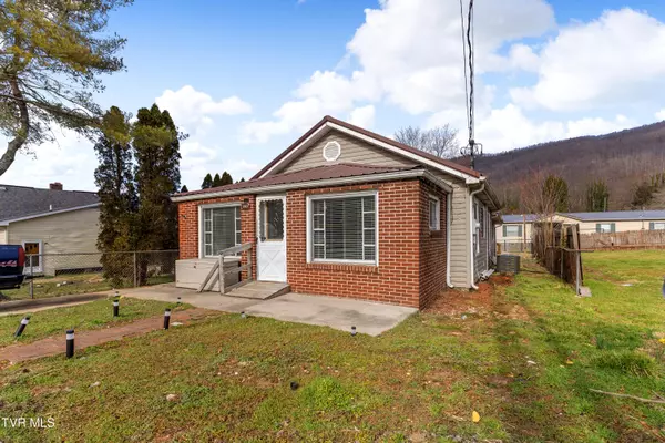 Big Stone Gap, VA 24219,409 Wood AVE