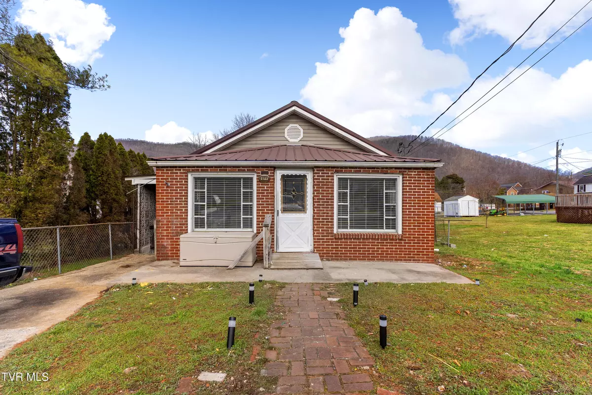 Big Stone Gap, VA 24219,409 Wood AVE
