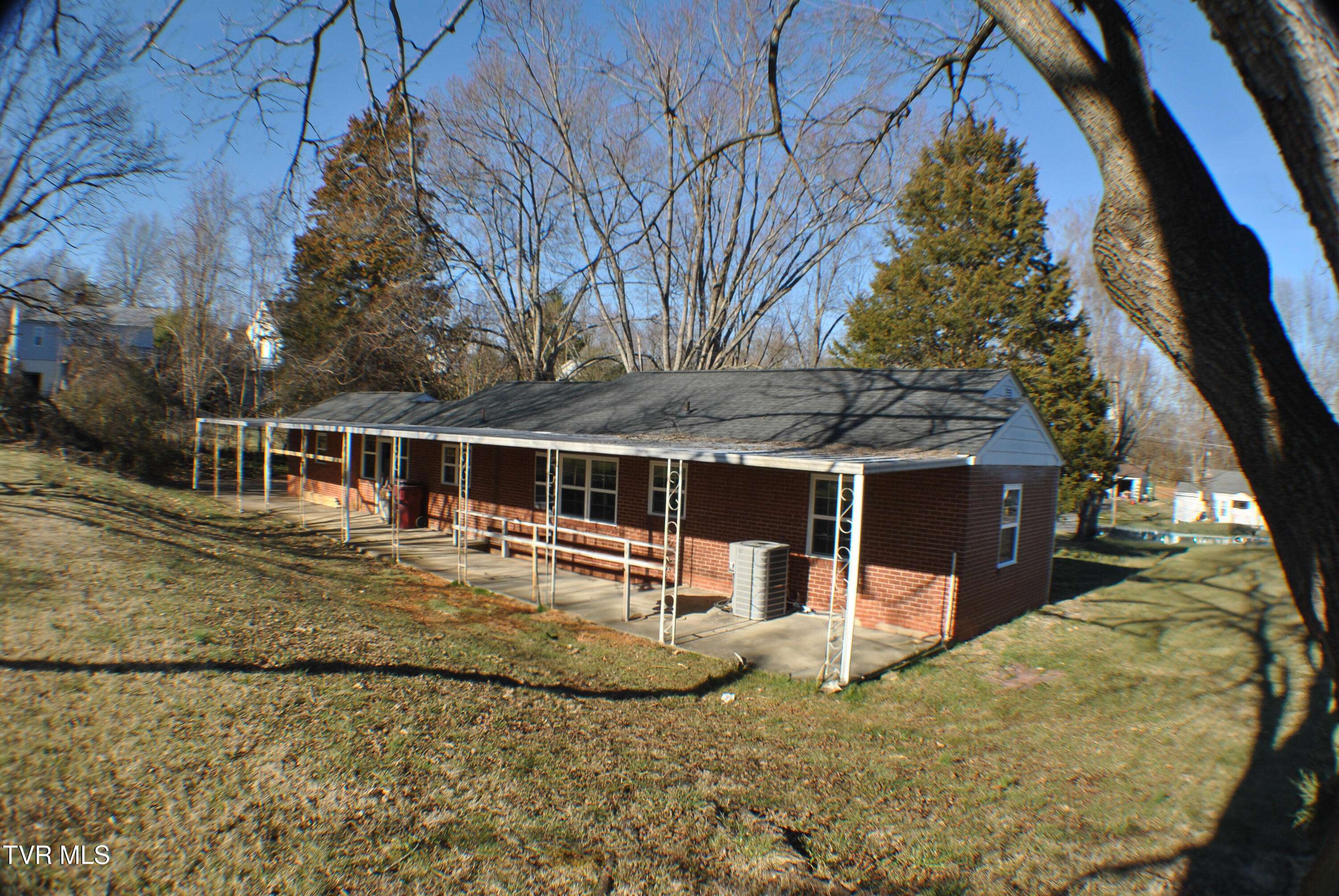 Johnson City, TN 37601,804 Maple ST