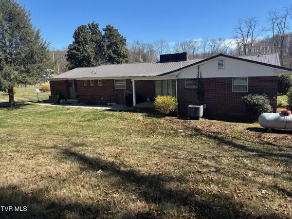 Fall Branch, TN 37656,17505 Kingsport HWY
