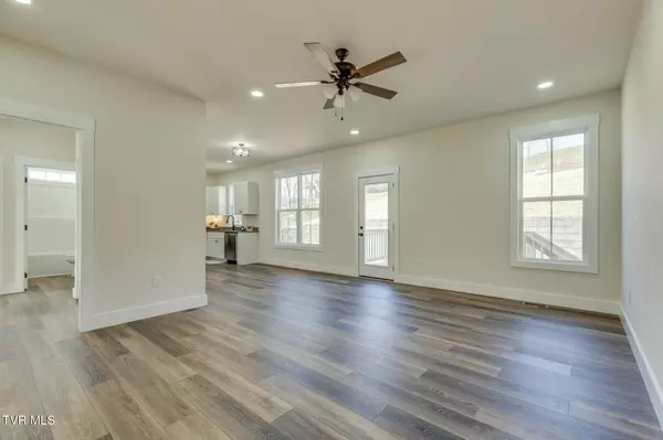 Jonesborough, TN 37659,157 Lorena LN