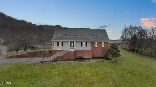 Lebanon, VA 24266,915 Twin Oak Circle CIR