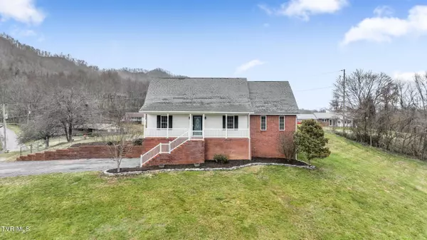 Lebanon, VA 24266,915 Twin Oak Circle CIR