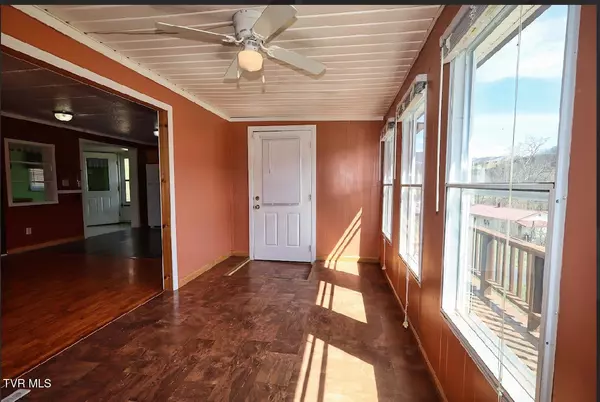 Honaker, VA 24260,839 Corn Valley RD