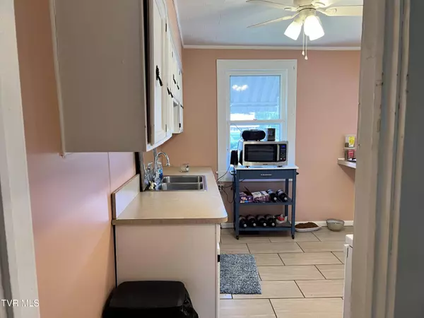 Big Stone Gap, VA 24219,620 River ST