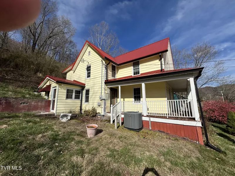 355 Main ST, Appalachia, VA 24216