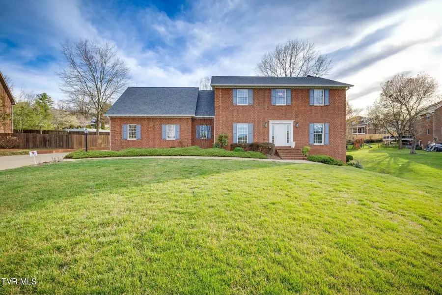 2017 Springfield AVE, Kingsport, TN 37664
