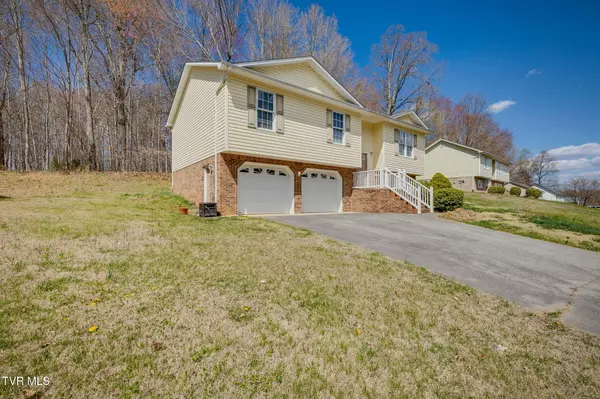 Church Hill, TN 37642,516 Old Village CT