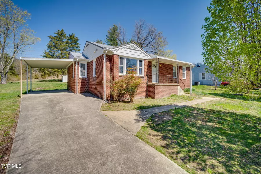 24 Greenway ST, Greeneville, TN 37743