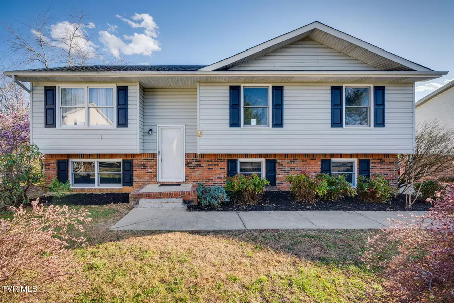 505 Cindy CT, Church Hill, TN 37642