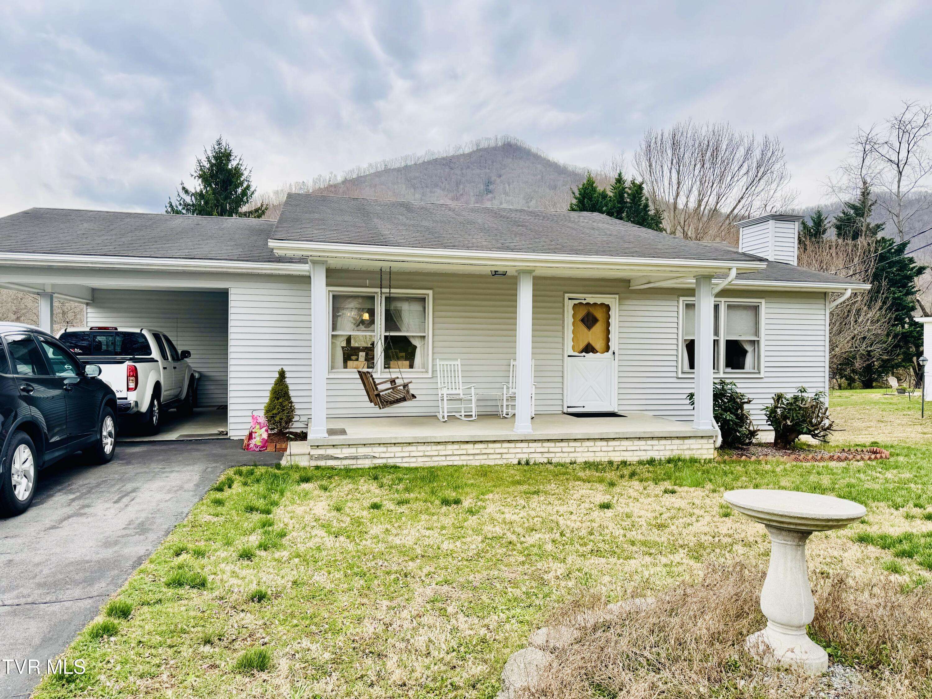 119 Ross Jenkins CIR, Elizabethton, TN 37643