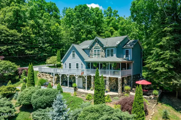 Hampton, TN 37658,122 White Pine RD