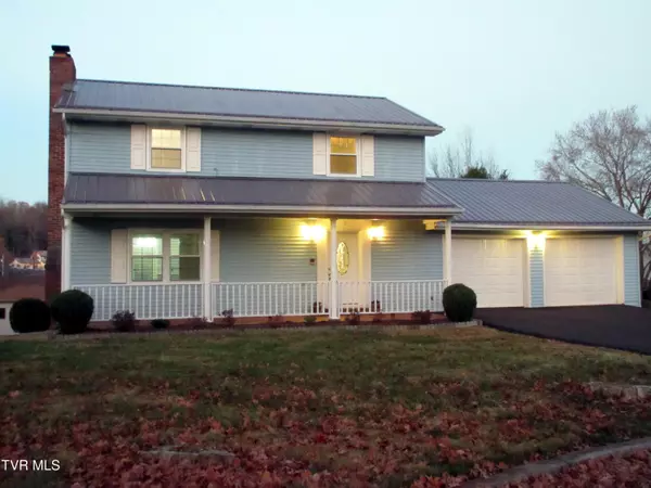 Johnson City, TN 37615,7 Gentry Carson DR