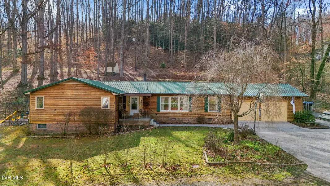 1628 Valleyview DR, Big Stone Gap, VA 24219