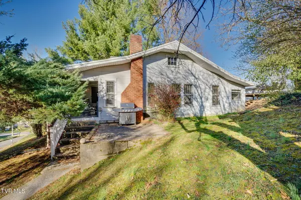 806 Beech ST, Elizabethton, TN 37643