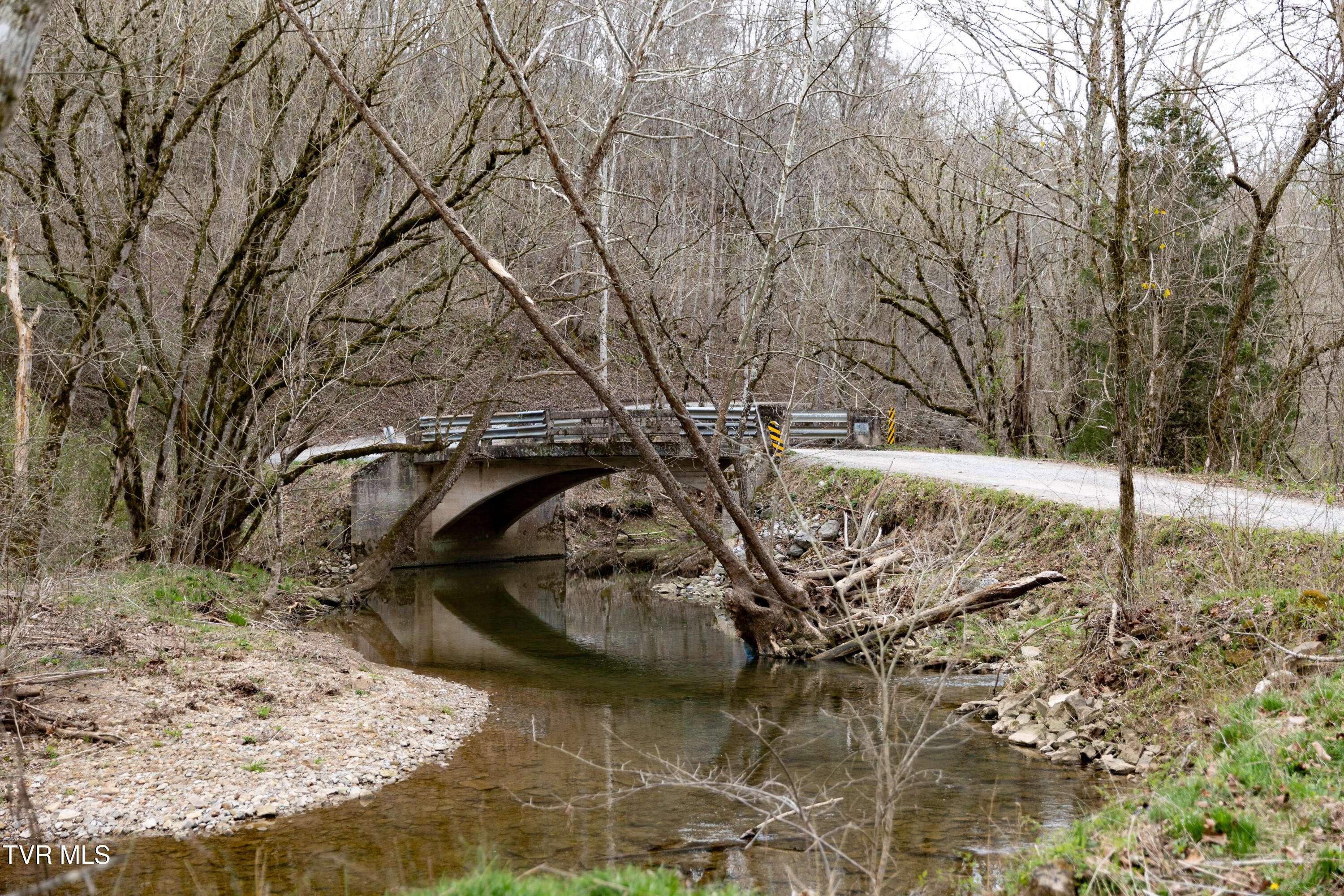 Thorn Hill, TN 37881,2094 Indian Creek RD