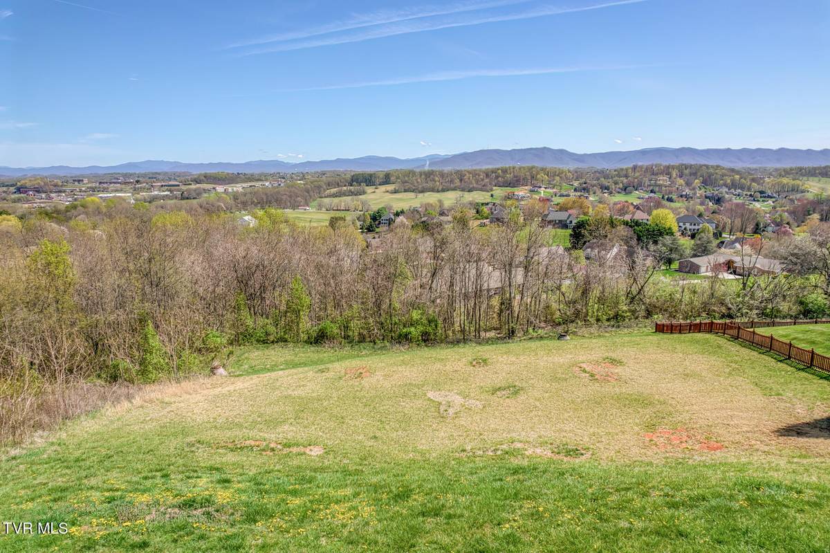 Johnson City, TN 37604,125 Simmons Ridge