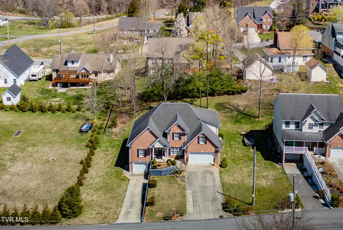 Kingsport, TN 37663,3909 Leaf PT