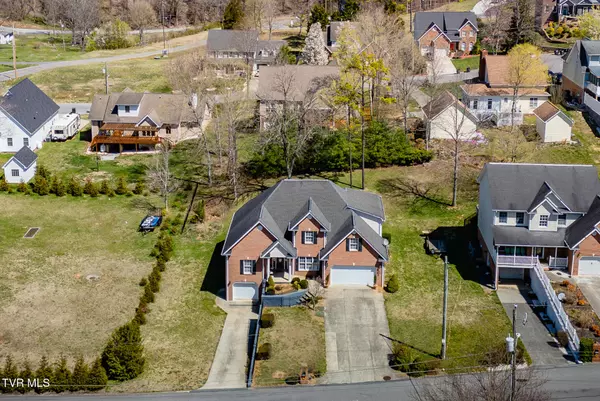 3909 Leaf PT, Kingsport, TN 37663