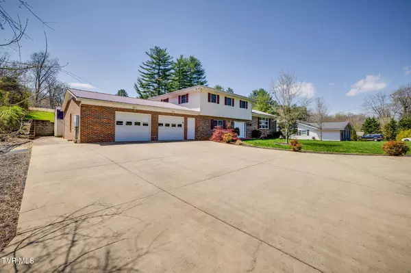 Elizabethton, TN 37643,675 Golf Course DR