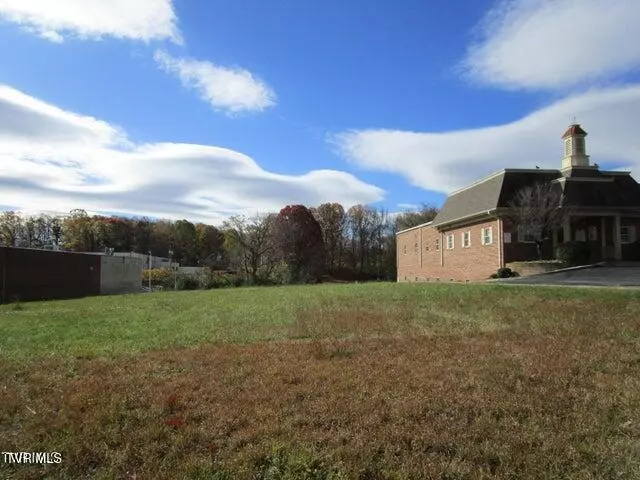 2315 Browns Mill RD, Johnson City, TN 37604