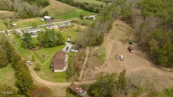 Sneedville, TN 37869,8651 Tazewell HWY