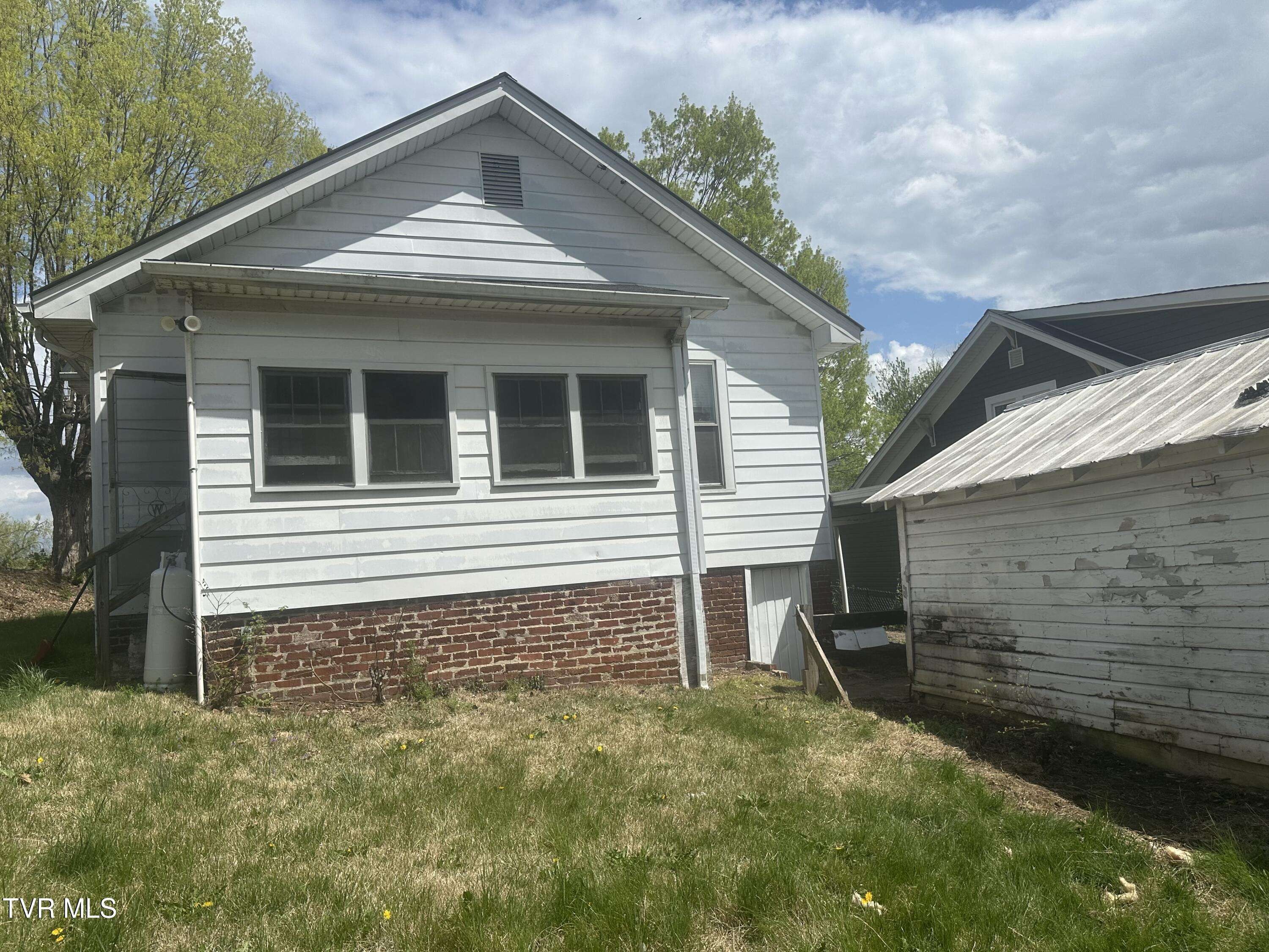 Kingsport, TN 37660,714 Fairview AVE