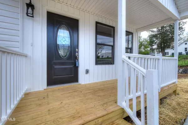 Elizabethton, TN 37643,604 2nd ST