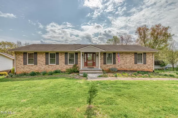 941 Meadow LN, Kingsport, TN 37663