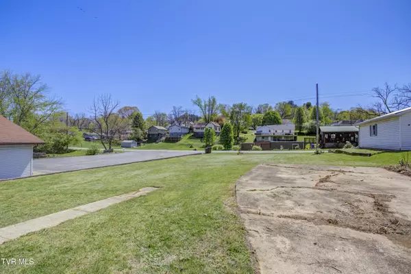 Bluff City, TN 37618,326 Main ST