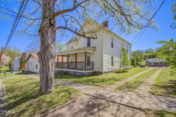 Bluff City, TN 37618,326 Main ST