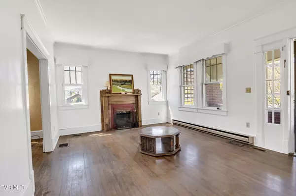 Pennington Gap, VA 24277,41144 Morgan AVE