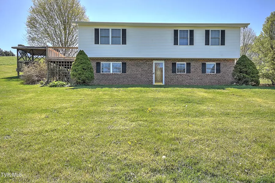8888 Rich Valley RD, Bristol, VA 24202