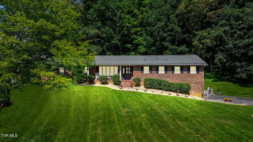 120 Rocky Branch RD, Elizabethton, TN 37643