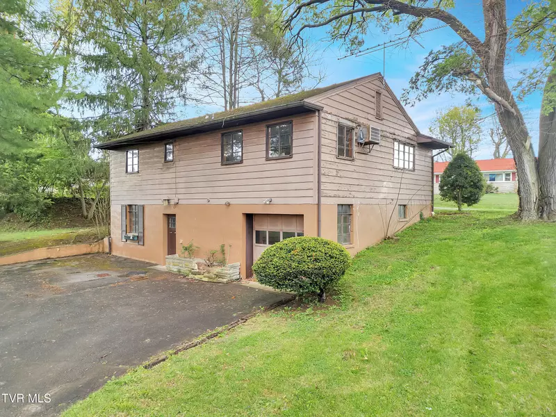125 Indian Hills DR, Greeneville, TN 37745