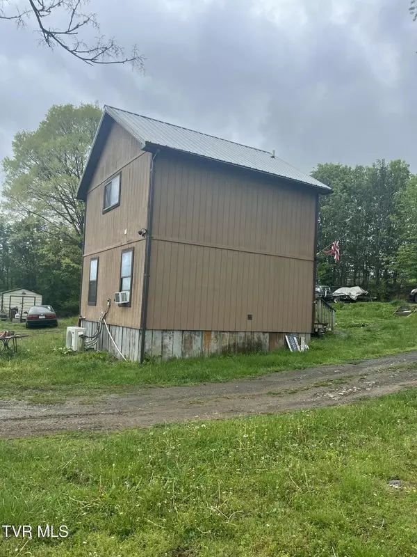 Blountville, TN 37617,145 Spurgeon LN