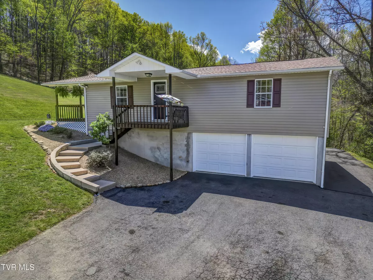Gray, TN 37615,1208 Old Stage RD