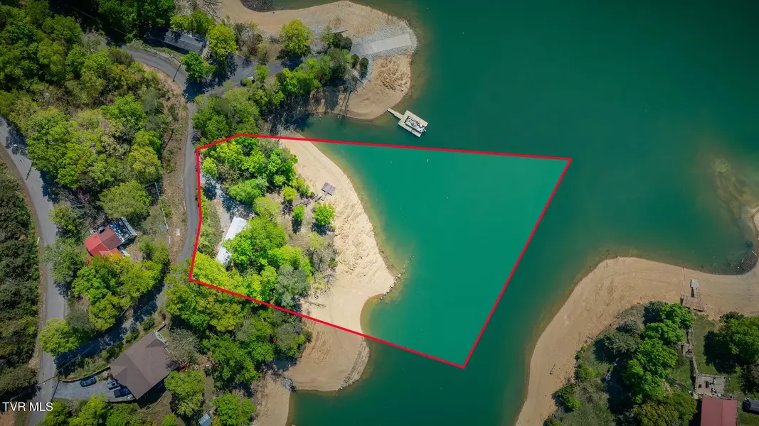 1312 Perrien LN, Dandridge, TN 37725