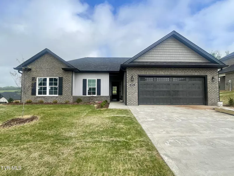 4092 Maize PL, Piney Flats, TN 37686