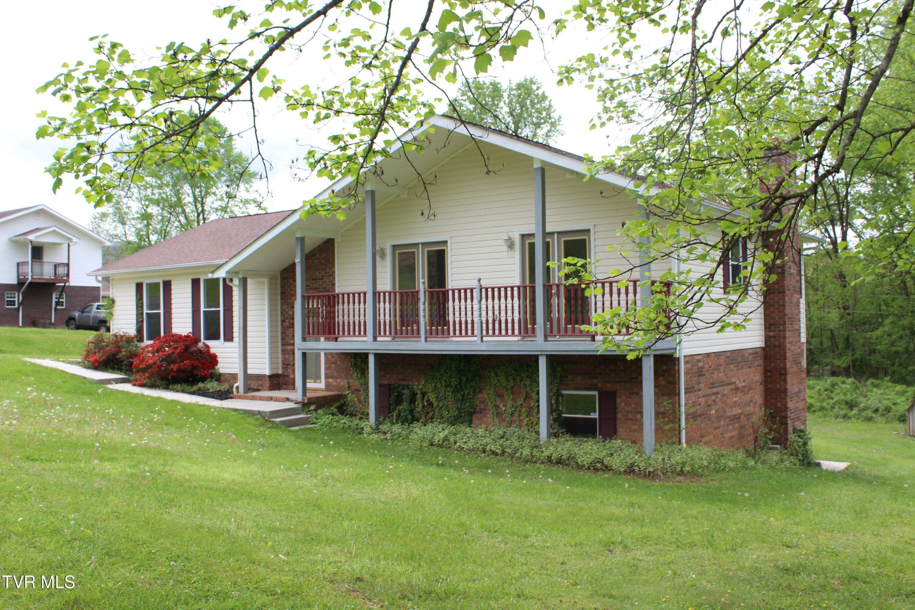 Dryden, VA 24243,641 Dryden Heights DR