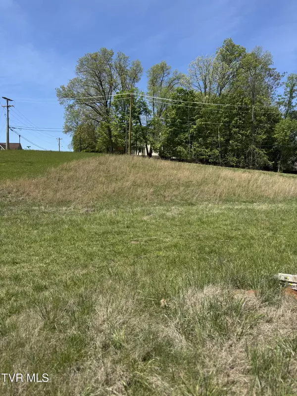 Kingsport, TN 37664,3840 Lake Valley RD